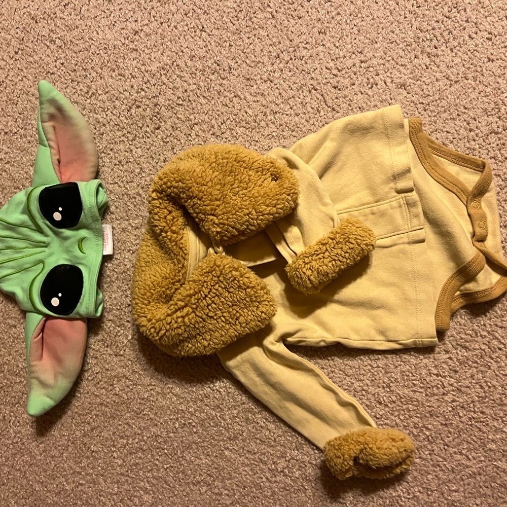 Multiple costumes/ sizes